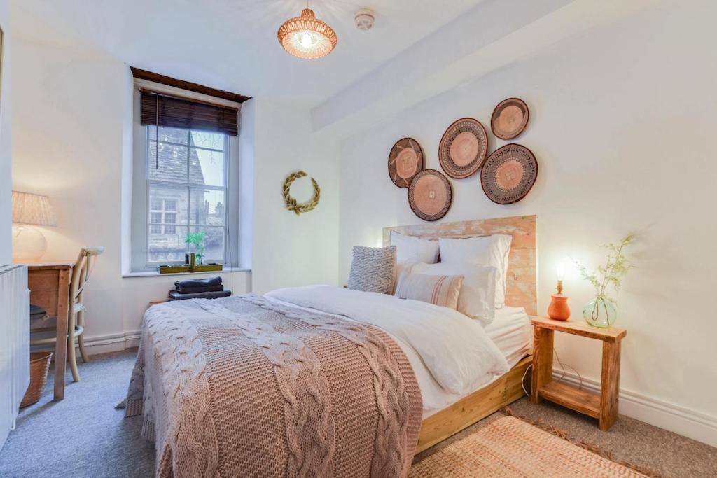 The Malthouse - Naturally Styled Central Apartment Cirencester Luaran gambar