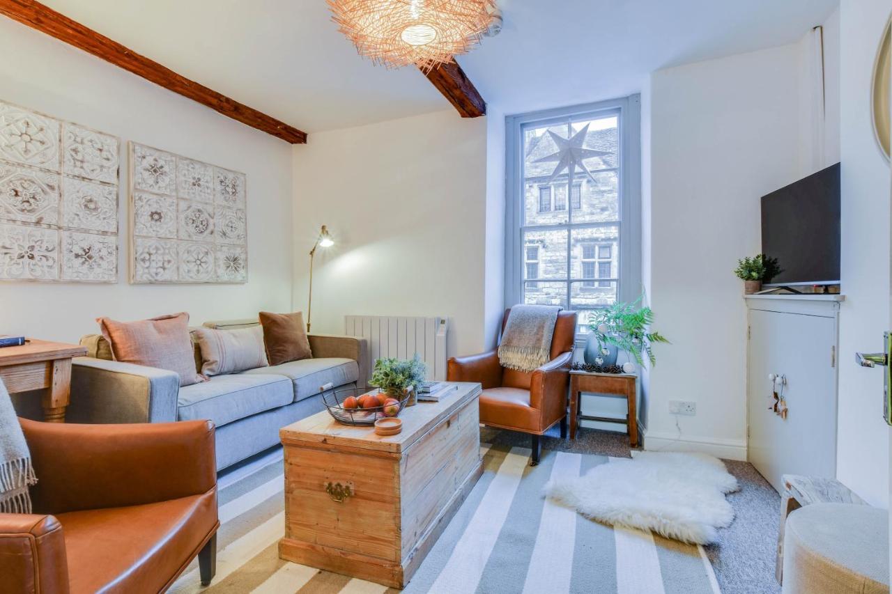 The Malthouse - Naturally Styled Central Apartment Cirencester Luaran gambar